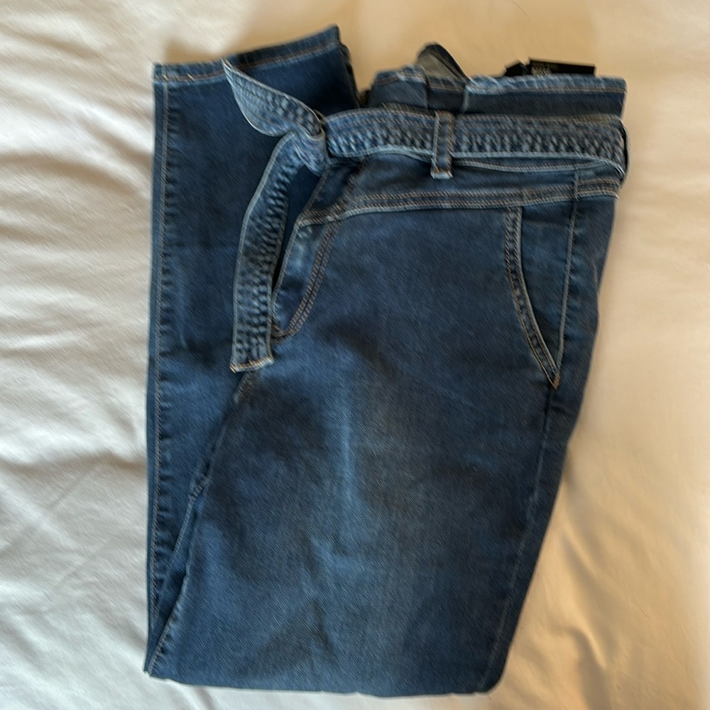 Brand new Kut Reese Straight leg jeans with paper bag waist.